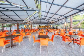 Senza Garden Holiday Club
