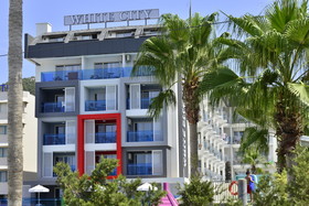 White City Beach Hotel