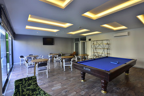 White City Beach Hotel