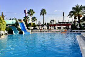 White City Beach Hotel