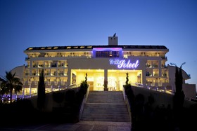 Titan Select Hotel