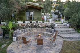 Apa Mountain Lodge