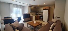 Bi Suites