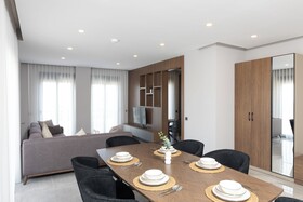 Bi Suites