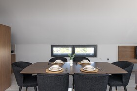 Bi Suites