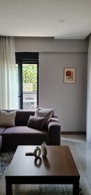 Bi Suites