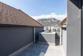 Bi Suites