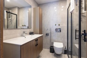 Bi Suites