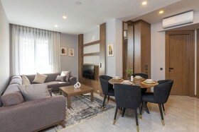 Bi Suites