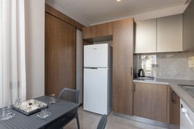 Bi Suites