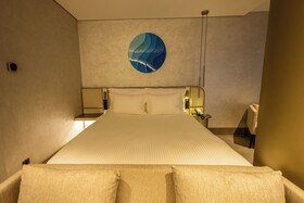 Four Hills Hotel