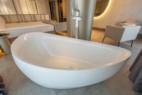 Four Hills Hotel