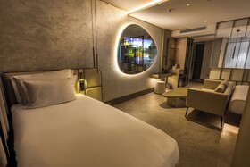 Four Hills Hotel