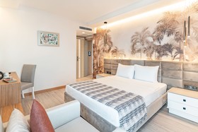 Pearly Hotel