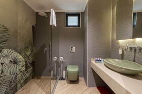 Sealife Royal Suites