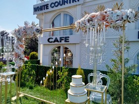White Country Hotel