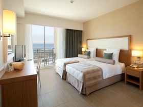 Paloma Oceana