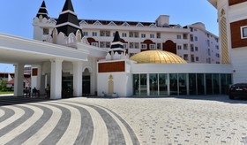 Side Royal Paradise