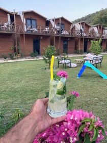 FNM Luxury Bungalow's & Restaurant