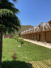 FNM Luxury Bungalow's & Restaurant