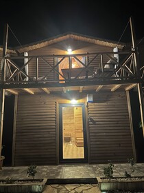 FNM Luxury Bungalow's & Restaurant