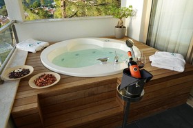 Melanippe Relaxing Hotel