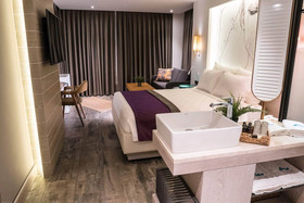 Melanippe Relaxing Hotel