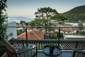 Melanippe Relaxing Hotel