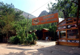 Türkmen Tree Houses