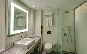Falcon Hotel