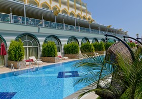 Delphin Imperial Hotel