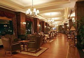 Delphin Palace