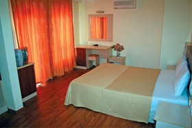 Lara Dinc Hotel