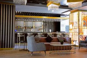 Royal Wings Hotel