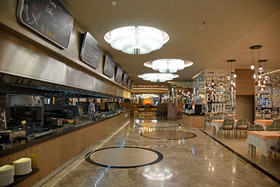 Royal Wings Hotel
