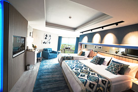 Royal Wings Hotel