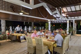 Royal Wings Hotel