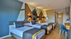 Saturn Palace Resort