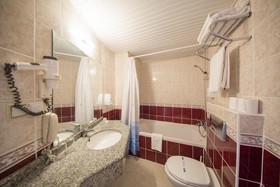 Klas Hotel Dom