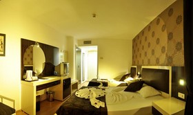Klas Hotel Dom