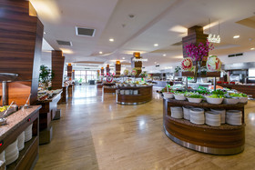 Club Hotel Turan Prince World