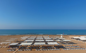 Glamour Resort & Spa