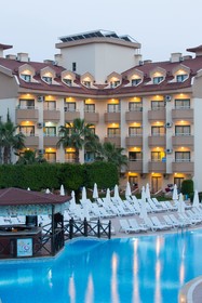 Grand Seker Hotel