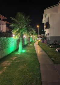 Side Mira Palace