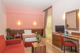 Royal Atlantis Beach