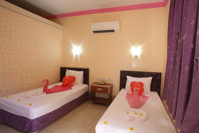 Sayanora Hotel