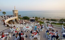 Sunrise Queen Luxury Hotel
