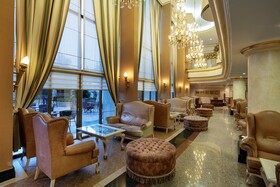 Sunrise Queen Luxury Hotel