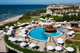 Sunrise Queen Luxury Hotel