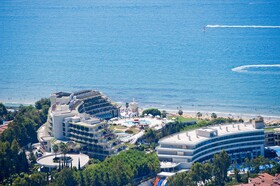 Sunrise Queen Luxury Hotel